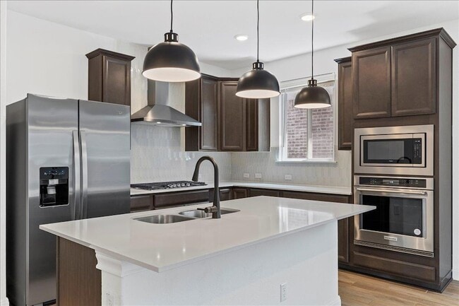 Building Photo - 11905 Paseo de los Lagos Ln