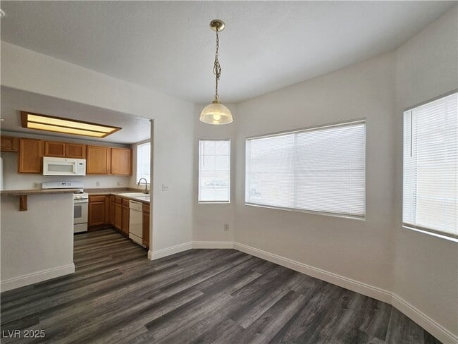 Building Photo - 833 Aspen Peak Loop