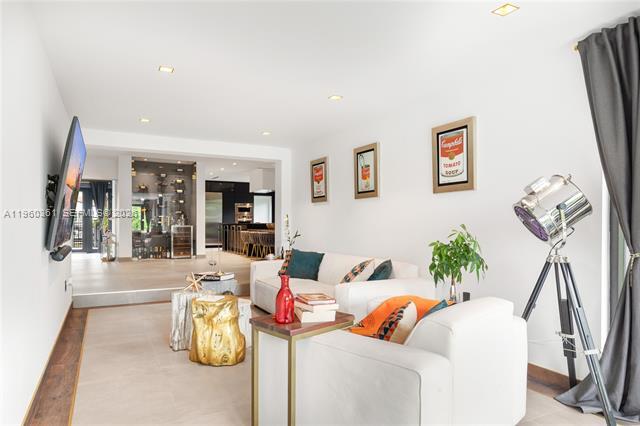 Building Photo - 63 SW 31st Rd