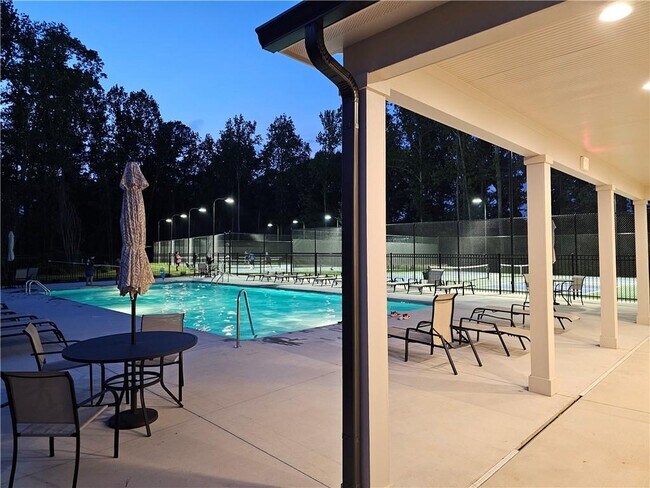 Building Photo - 3670 Willow Glade Trl