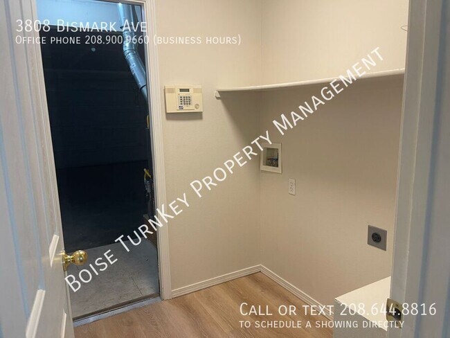 Building Photo - 3808 Bismark Ave