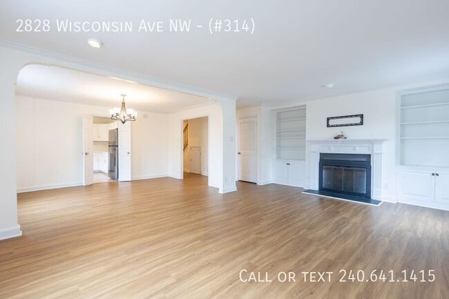 Building Photo - 2828 Wisconsin Ave NW