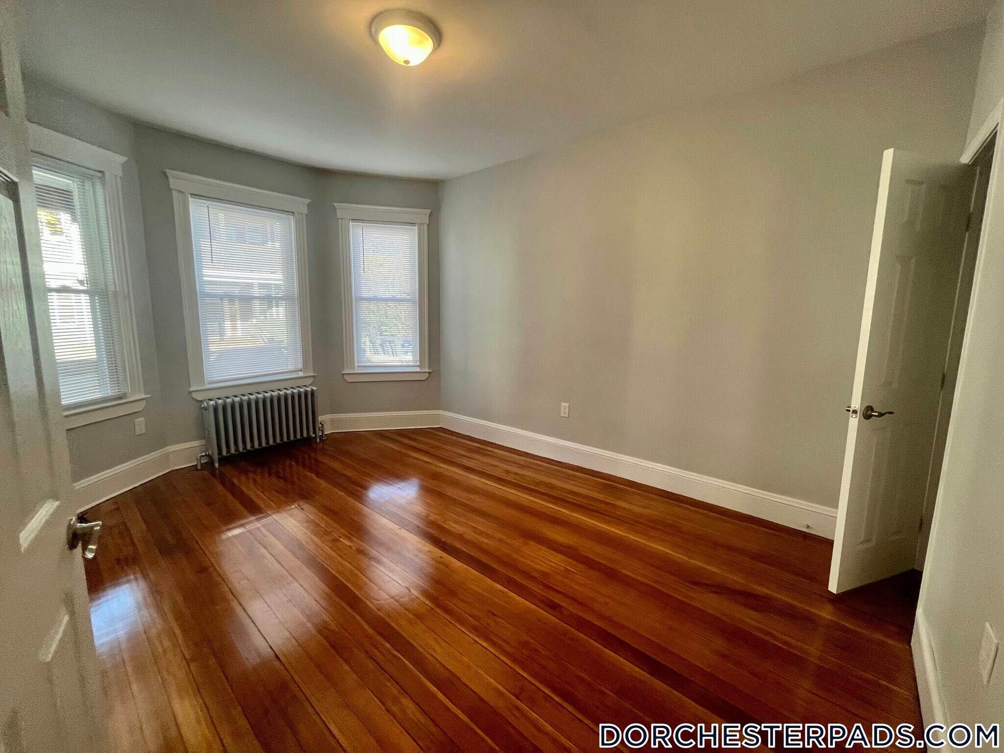 Building Photo - 108 Callender St