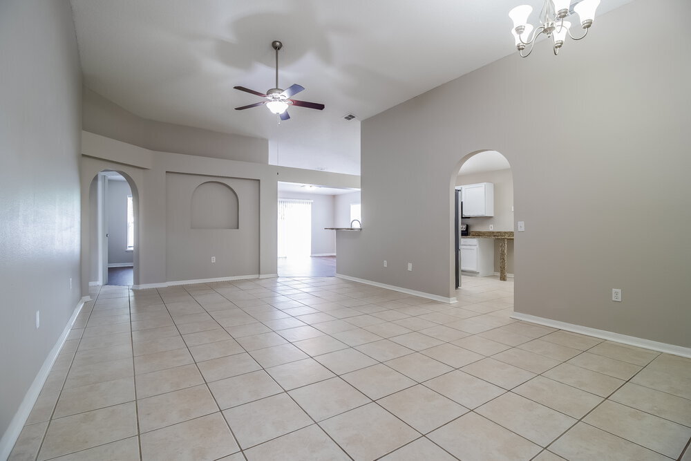 Building Photo - 12514 Woodbury Cove Dr