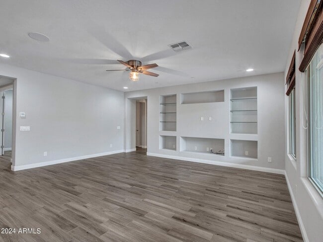 Building Photo - 44529 N Sonoran Arroyo Ln