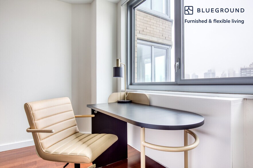 Building Photo - 401 E 34th St