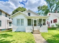 Building Photo - 1034 Huey St