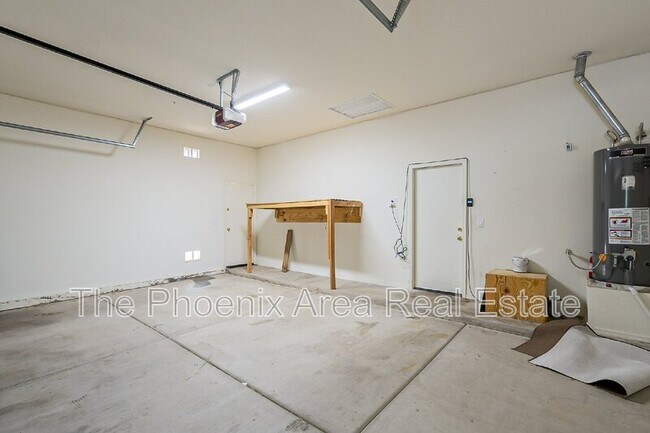Building Photo - 7237 E Gallego Ln