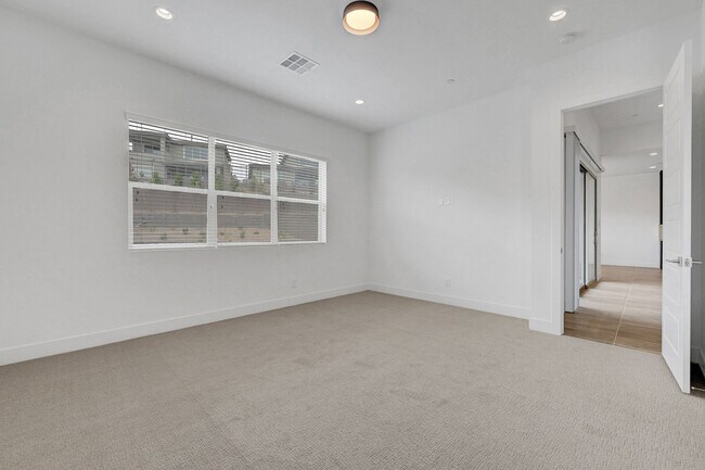 Building Photo - 281 Gandara St