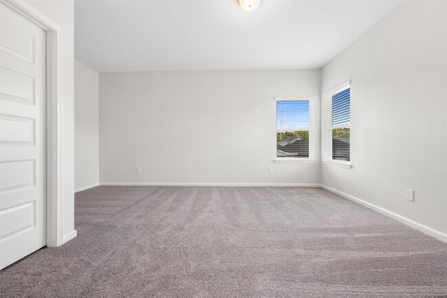 Building Photo - 27215 Mockingbird Ter Ln