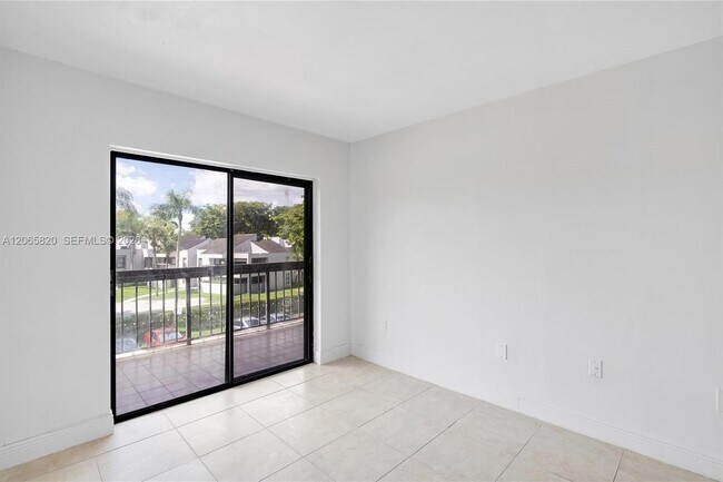 Building Photo - 13255 SW 88th Ln