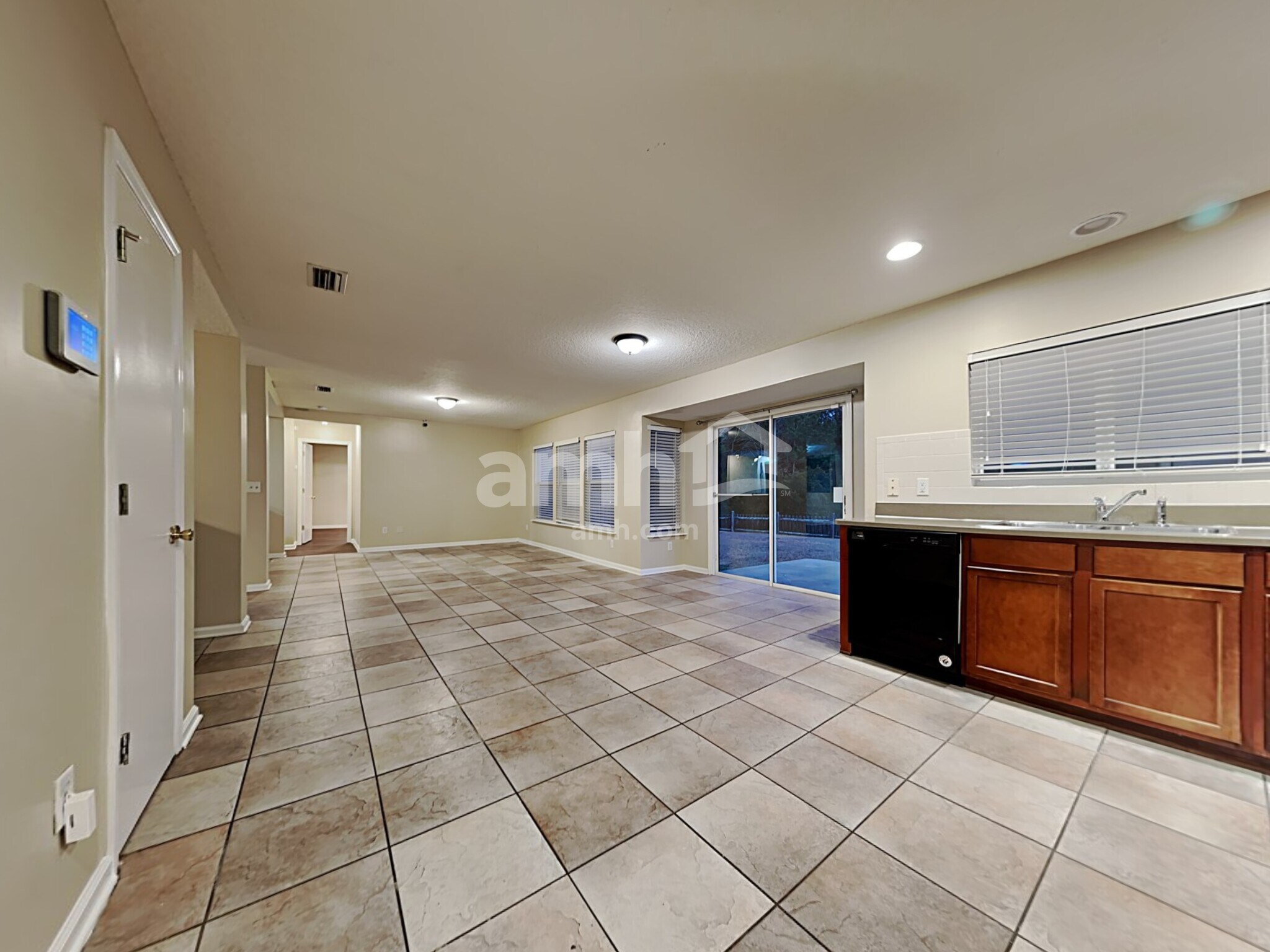 Building Photo - 86336 Augustus Ave