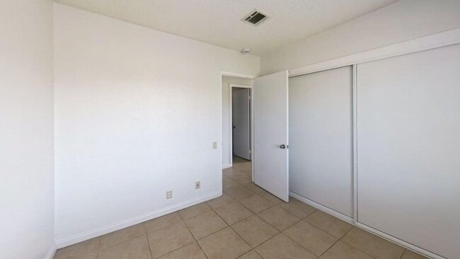 Building Photo - 13677 Golden Eagle Ct