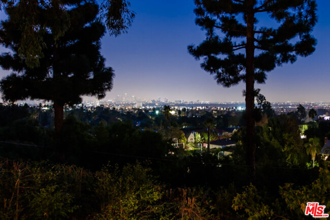 Building Photo - 7936 Hillside Ave