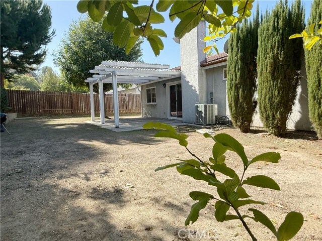 Building Photo - 1738 Fern Hollow Dr