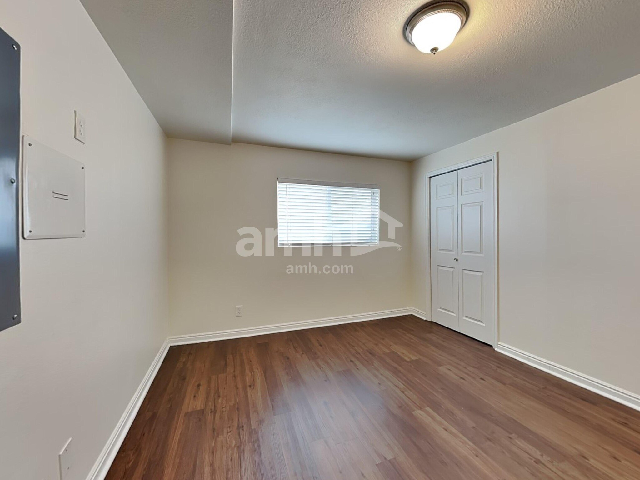 Building Photo - 5697 S Stone Flower Way