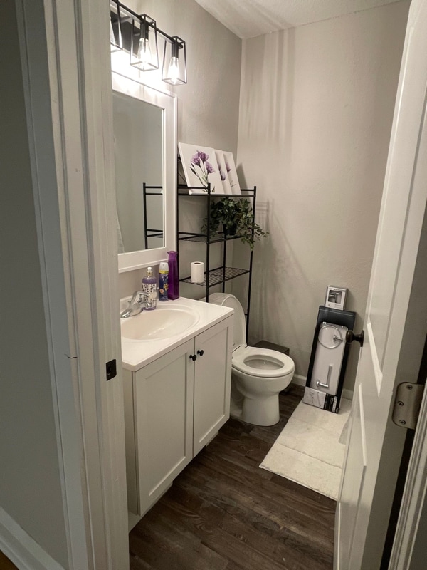 Building Photo - 607 7th Ave SE