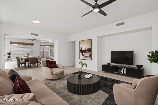 Primary Photo - 8875 E Conquistadores Dr