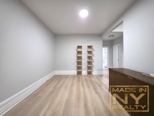 Building Photo - 1 bedroom in ASTORIA NY 11106