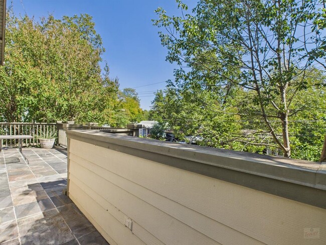 Building Photo - 4604 Avenue H