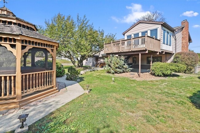 Building Photo - 8 Badami Dr