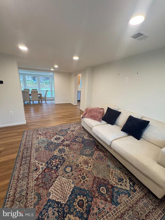 Building Photo - 39977 Peacock Cir