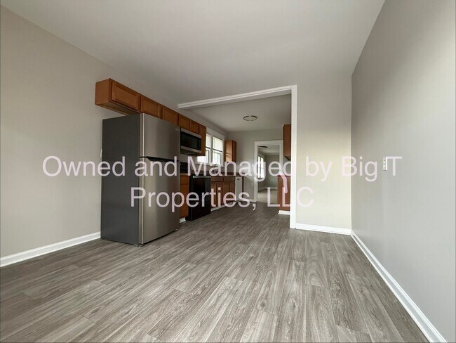 Building Photo - Family Home in Wilmington