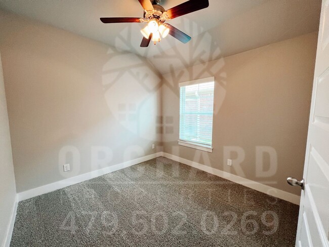 Building Photo - 91 E Loveland Loop