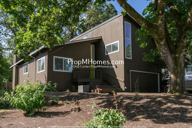 Building Photo - Stunning Four Bedroom Home w/ Lake Easement Access!