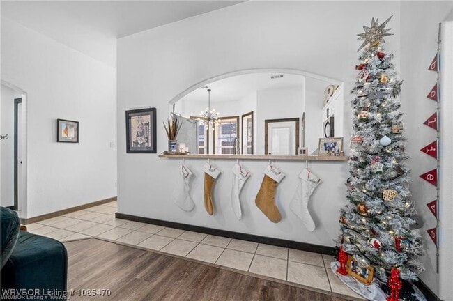 Building Photo - 400 Bordeaux Cir