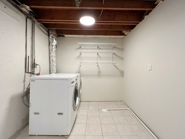 Building Photo - COMING SOON: Beautiful 3BR Home with Finished Basement, 2-Car Garage & Spacious Backyard in Lenexa!