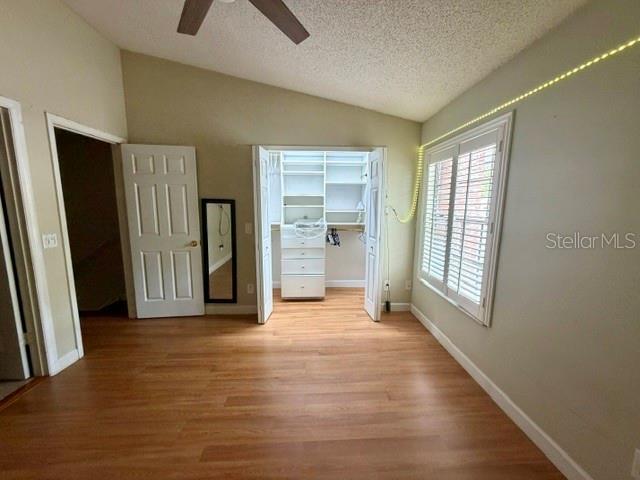 Building Photo - 5171 Lazy Oaks Dr