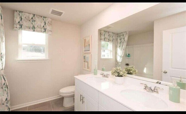 Building Photo - 311 Wells Cir