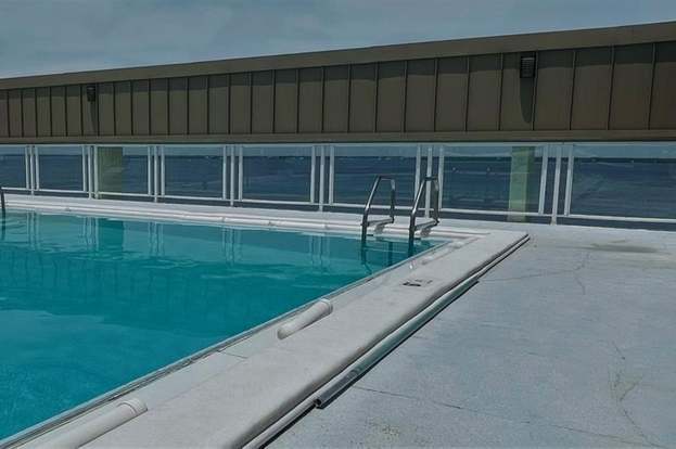 Building Photo - 1500 Park Beach Cir