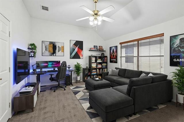 Building Photo - 1616 Broadmoor Dr