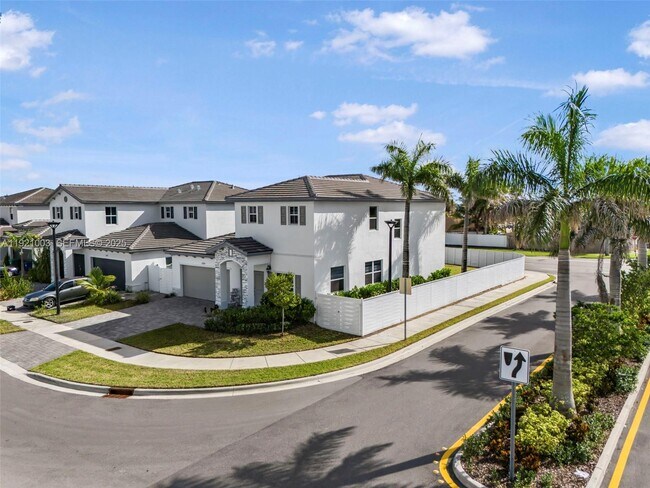 Building Photo - 21189 SW 127th Ct