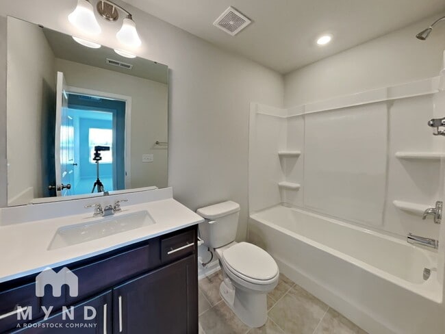 Building Photo - 113 Peebles Dr