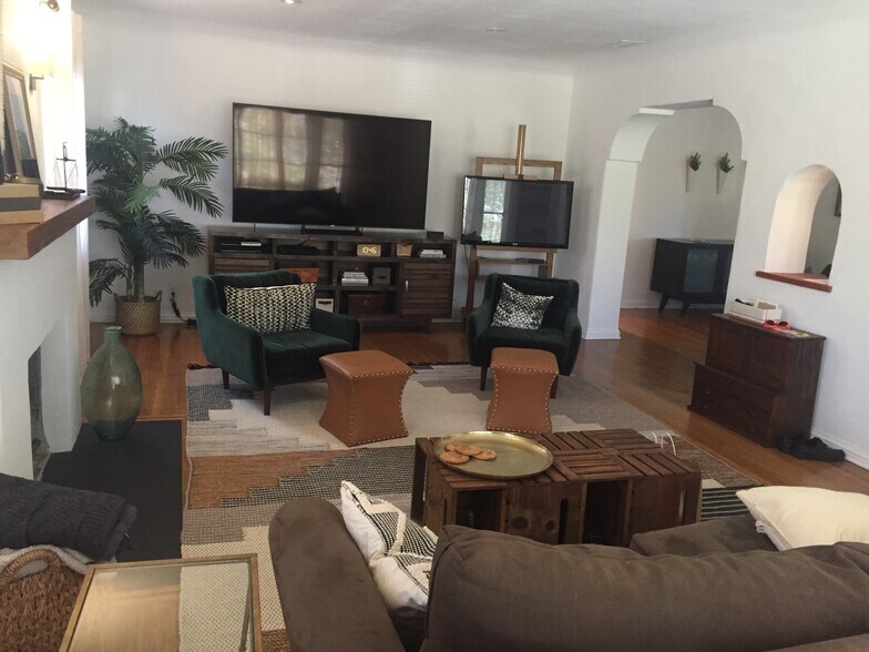 Living room with furniture. - 1160 S Crescent Heights Blvd