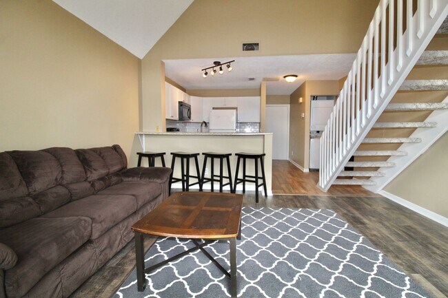 Building Photo - 1342 Hunters Rd