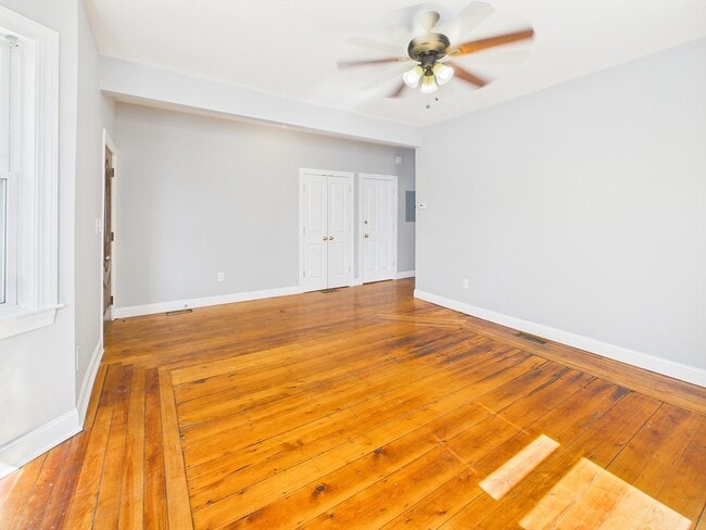 Building Photo - 1040 Hyde Park Ave