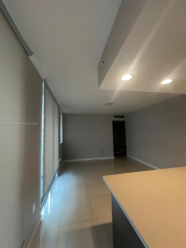 Building Photo - 7875 NW 107th Ave