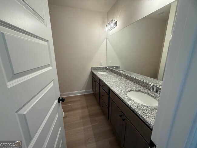 Building Photo - 55 Wright St