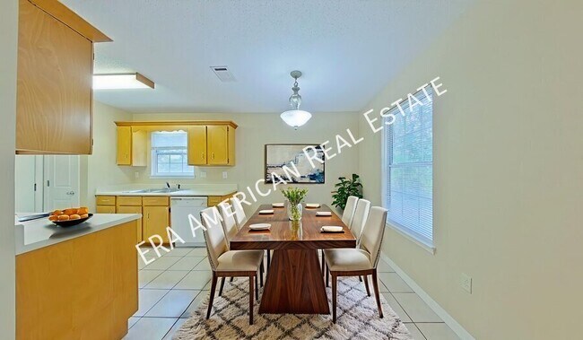 Building Photo - 2455 Starmount Dr