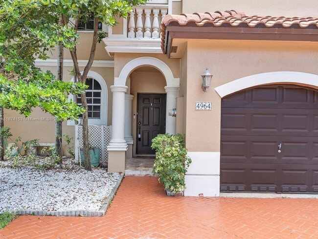 Building Photo - 4964 SW 128th Ave