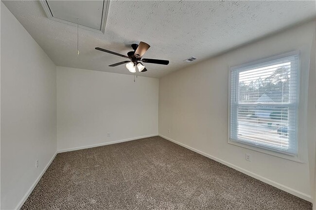 Building Photo - 3070 Serenade Ct