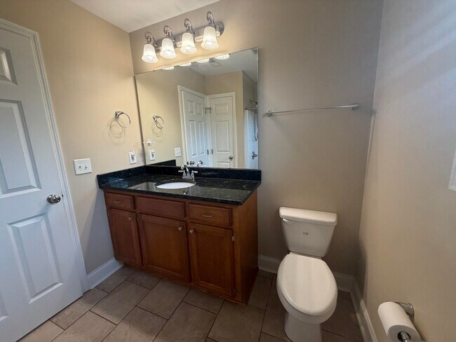 Building Photo - 2850 Foxcroft Cir