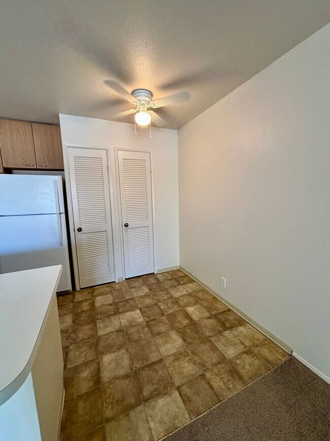 Building Photo - 1466 Granite Hills Dr