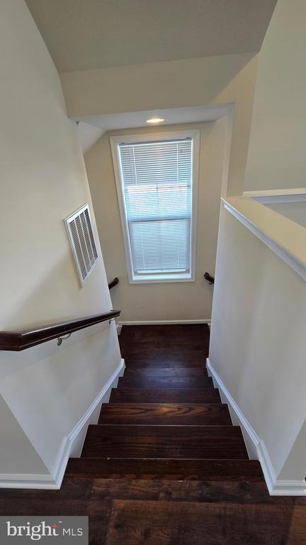 Building Photo - 6634 Bartrams Forest Ln