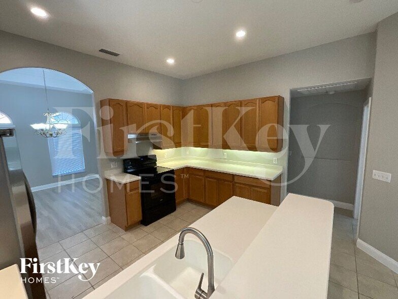 Building Photo - 26 The Village Blvd