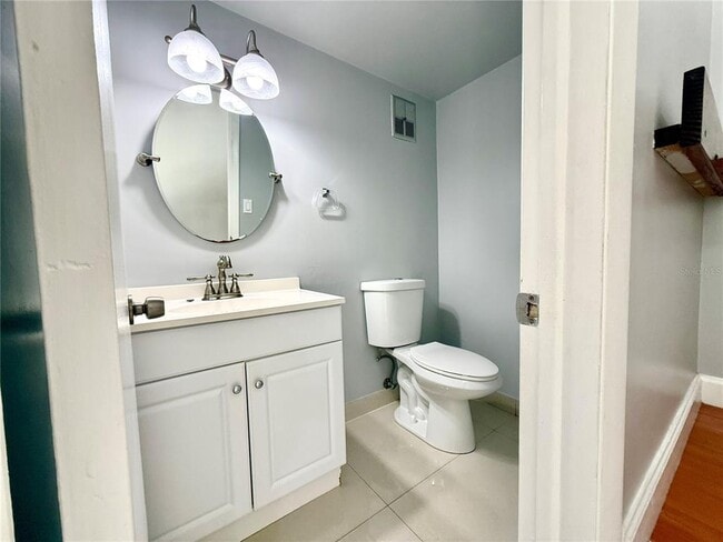 Building Photo - 8757 SW 137th Ave